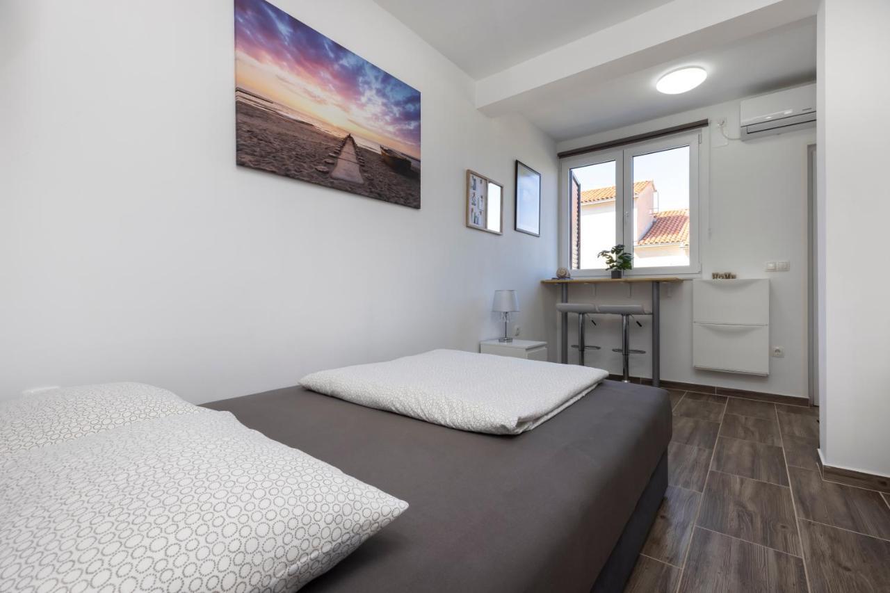 Studio Apartment Pinetree - مالي لوشينغْ المظهر الخارجي الصورة
